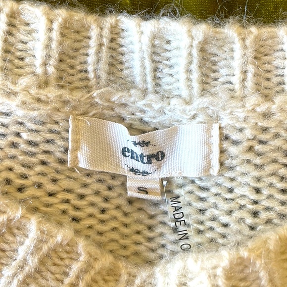 ENTRO 12th Tribe Knit Sweater! - Picture 7 of 7